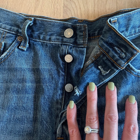 Levi's 501 Cut-Off Jean Short Button Fly Size 30 - Picture 4 of 6